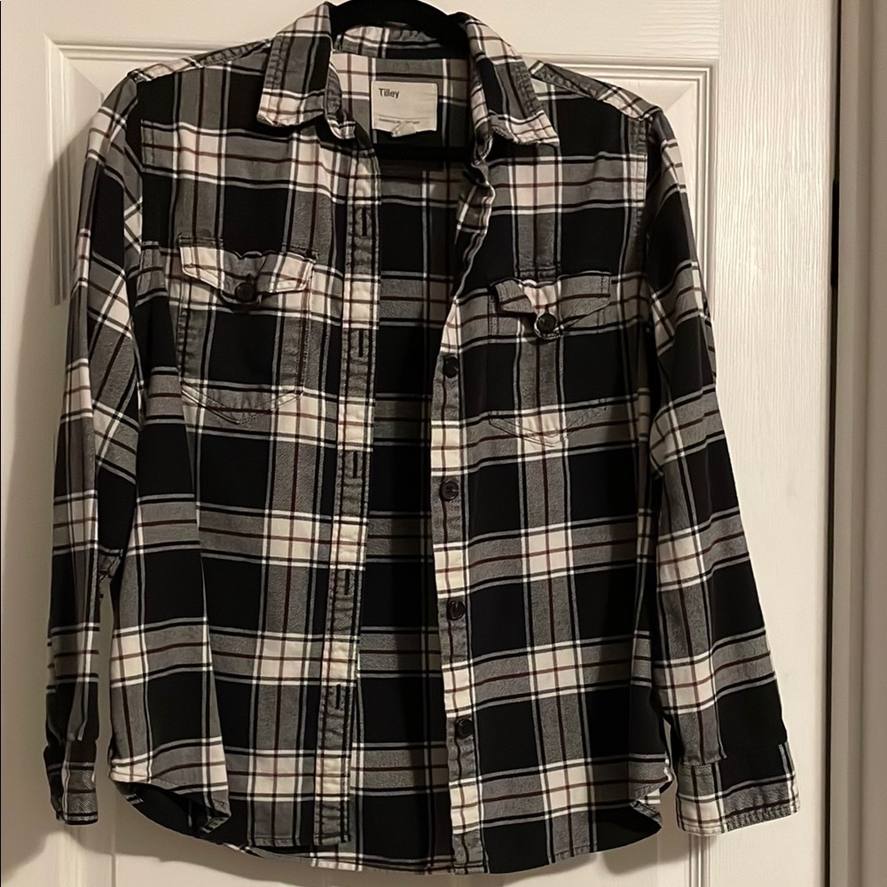 🇨🇦Tilley Plaid Button-Down Shirt
